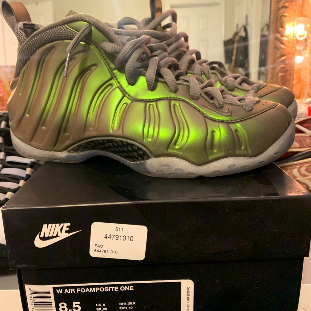 Women's Nike Air Foamposite One Shine Green